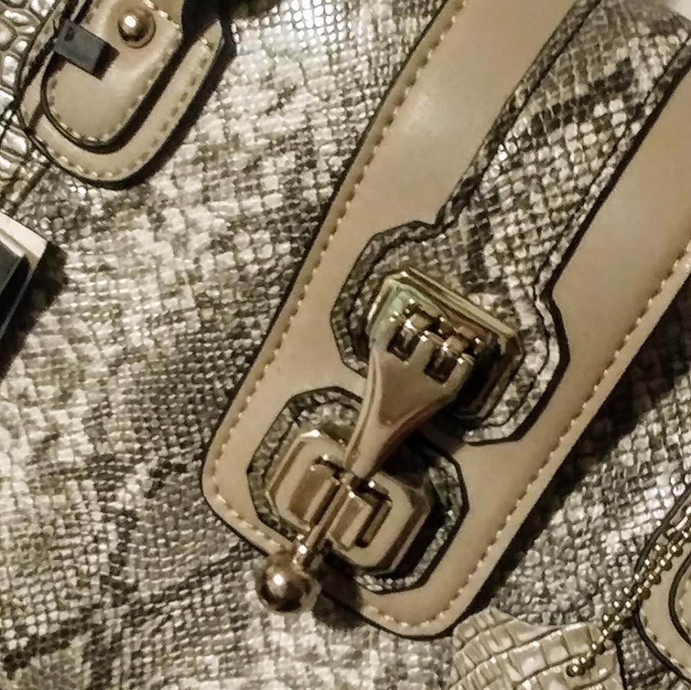 Genuine Leather Croco Embossed Purse